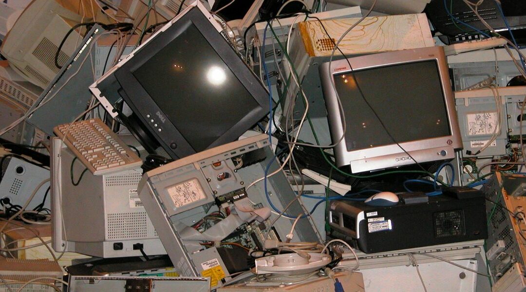 The dangers of the accumulation of electronic waste containing electrical wires in Quebec