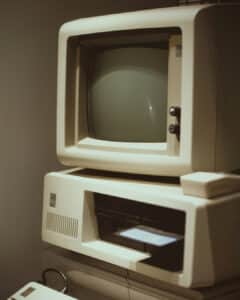 computer 001